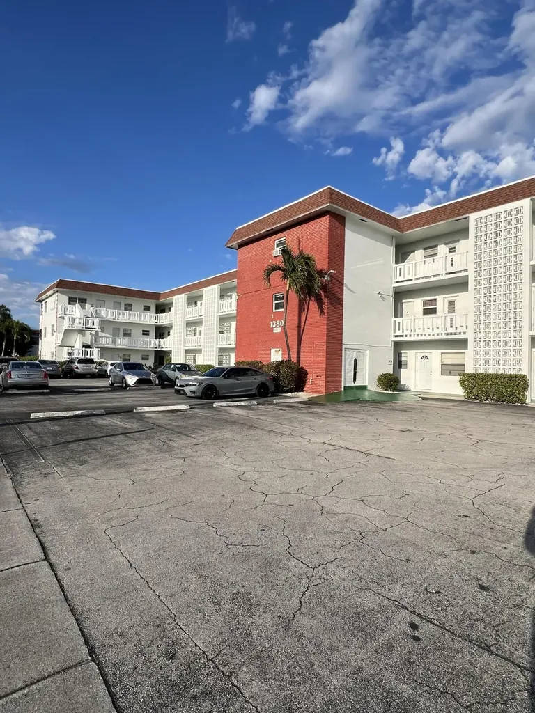 1380 NW 43rd Terrace Lauderhill FL 33313