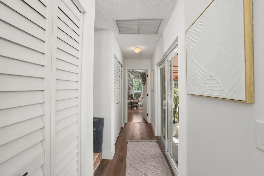 29 Dogwood Circle Boynton Beach FL 33436