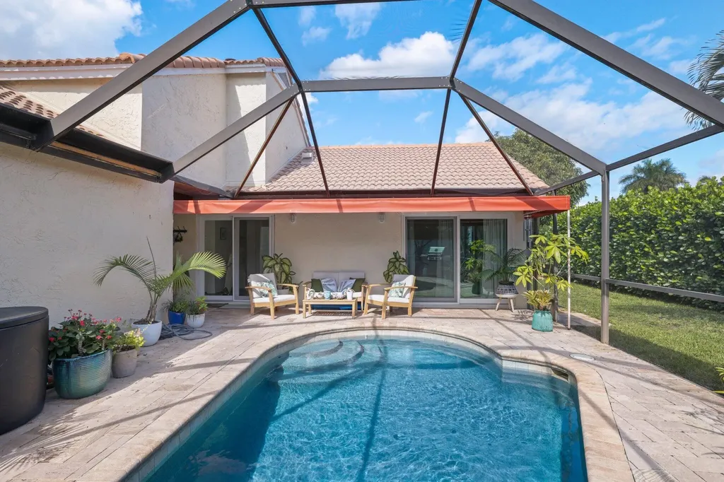 29 Dogwood Circle Boynton Beach FL 33436