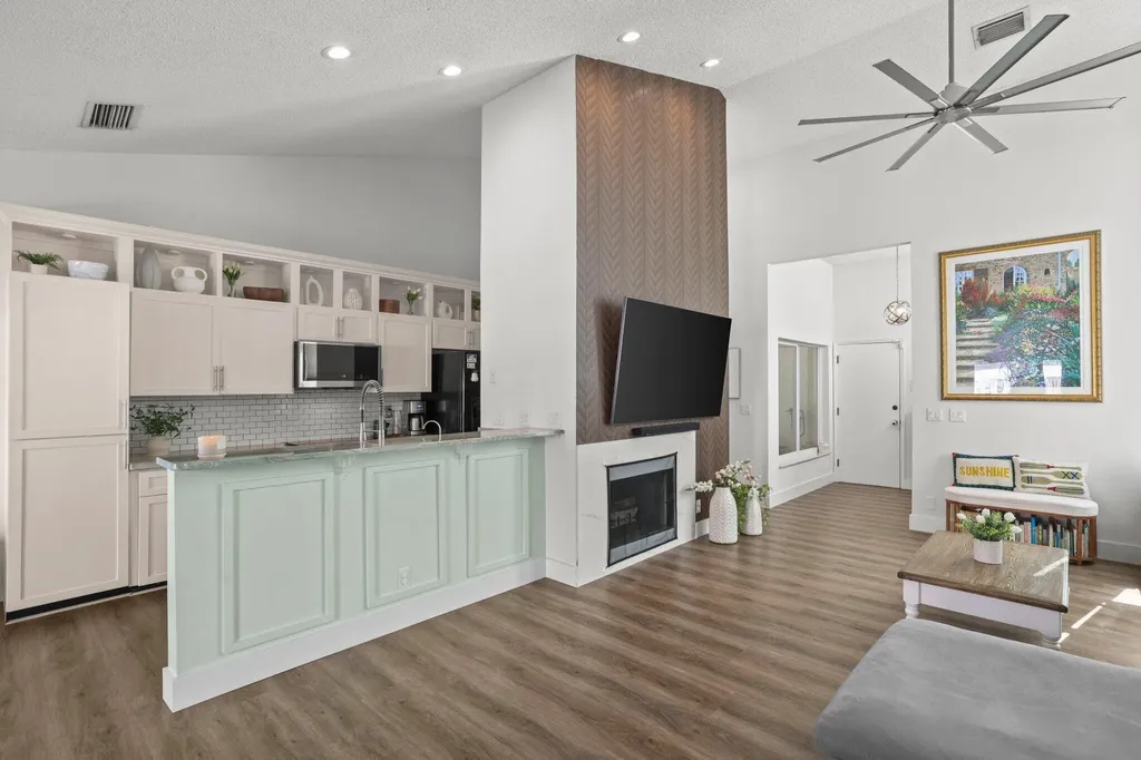 29 Dogwood Circle Boynton Beach FL 33436