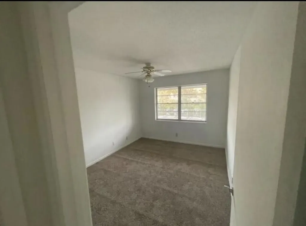 66 Easthampton C West Palm Beach FL 33417