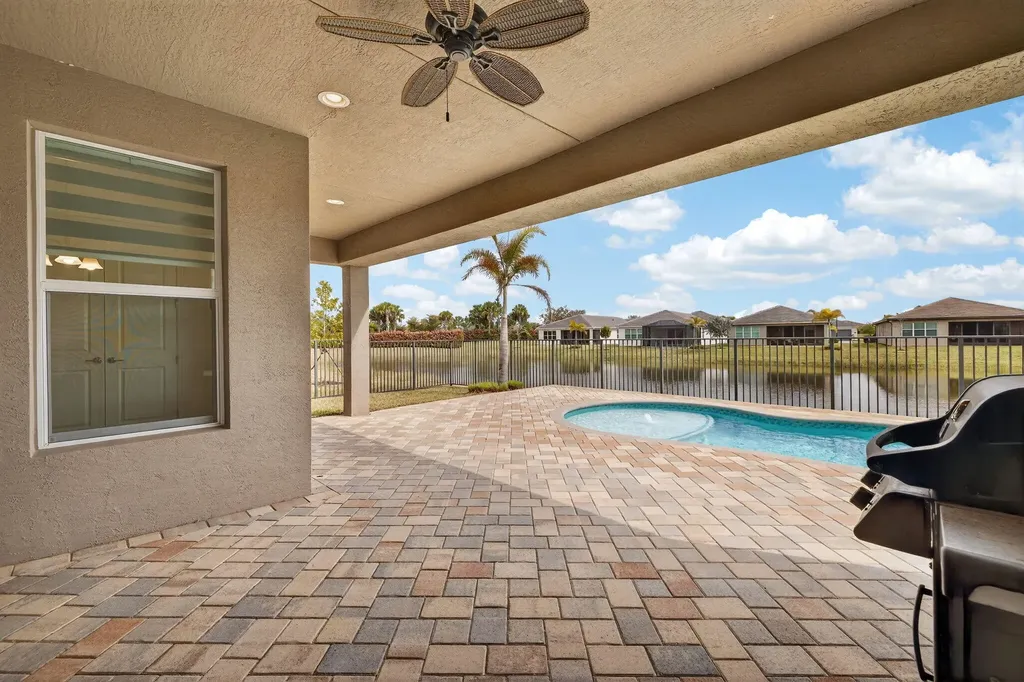 11821 SW Coral Cove Parkway Port St Lucie FL 34987