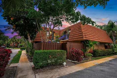 825 Center Street Jupiter FL 33458