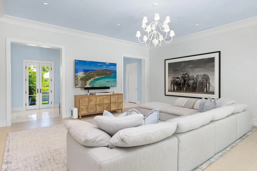 208 Sandpiper Drive Palm Beach FL 33480