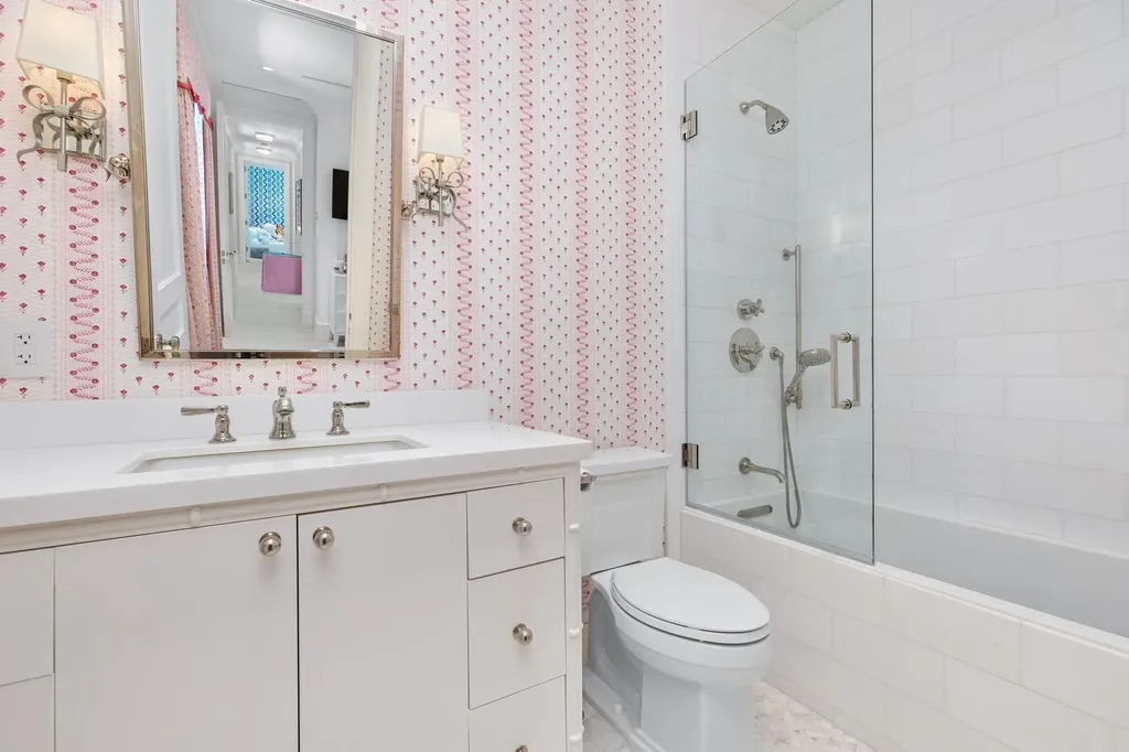 208 Sandpiper Drive Palm Beach FL 33480