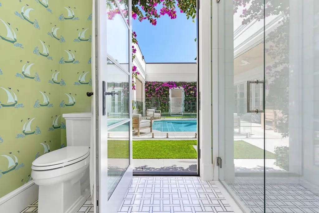 208 Sandpiper Drive Palm Beach FL 33480