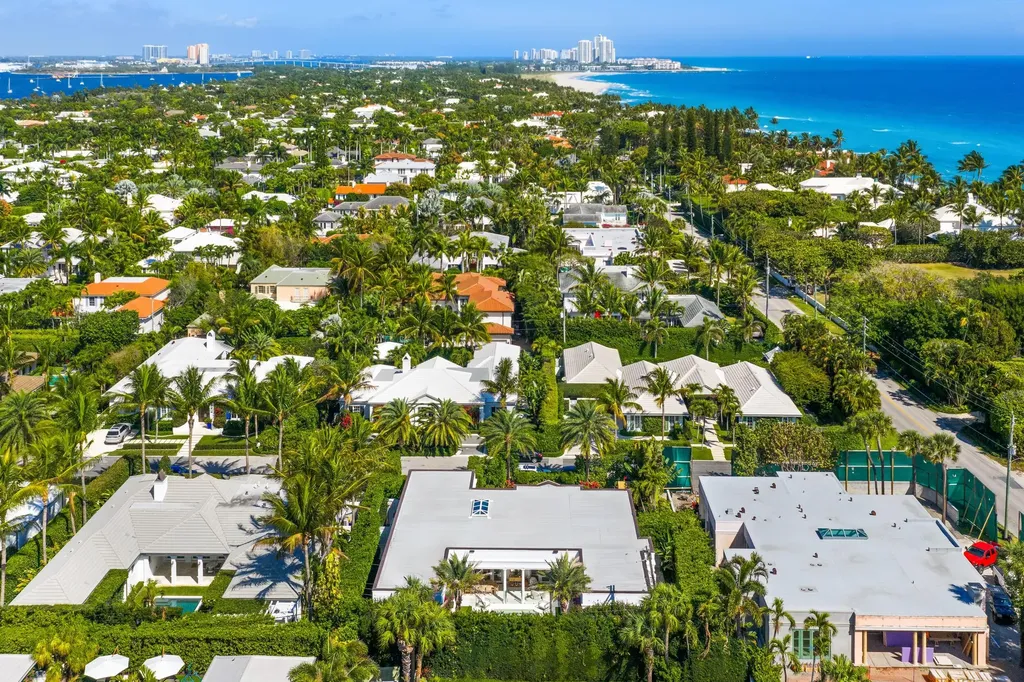 208 Sandpiper Drive Palm Beach FL 33480