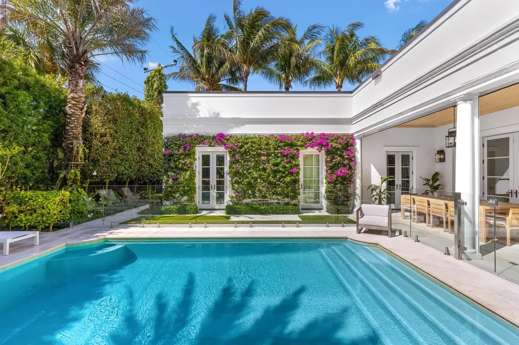 208 Sandpiper Drive Palm Beach FL 33480