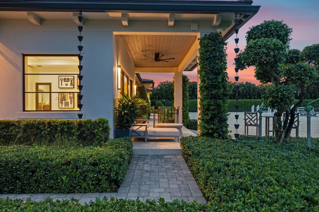 4675 Stables Way Wellington FL 33414