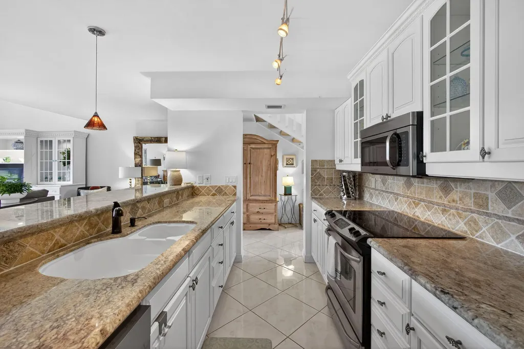 301 Old Meadow Way Palm Beach Gardens FL 33418