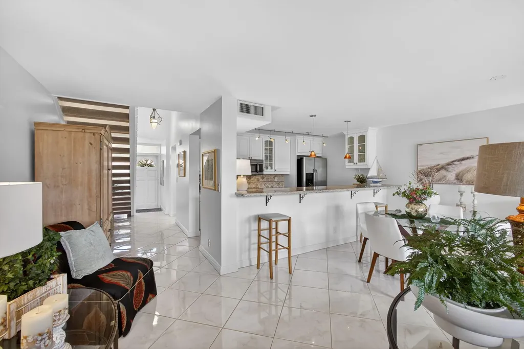 301 Old Meadow Way Palm Beach Gardens FL 33418