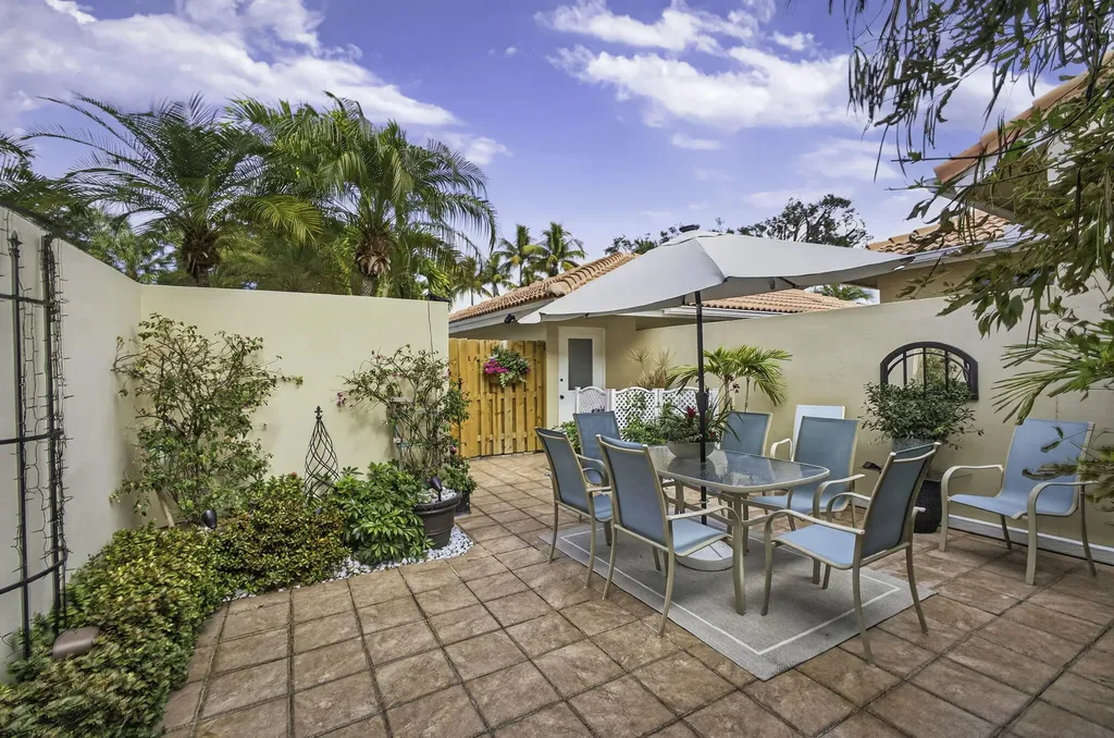 301 Old Meadow Way Palm Beach Gardens FL 33418