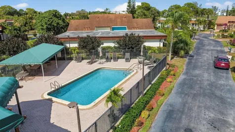 6730 Starkeys Place Lake Worth FL 33467