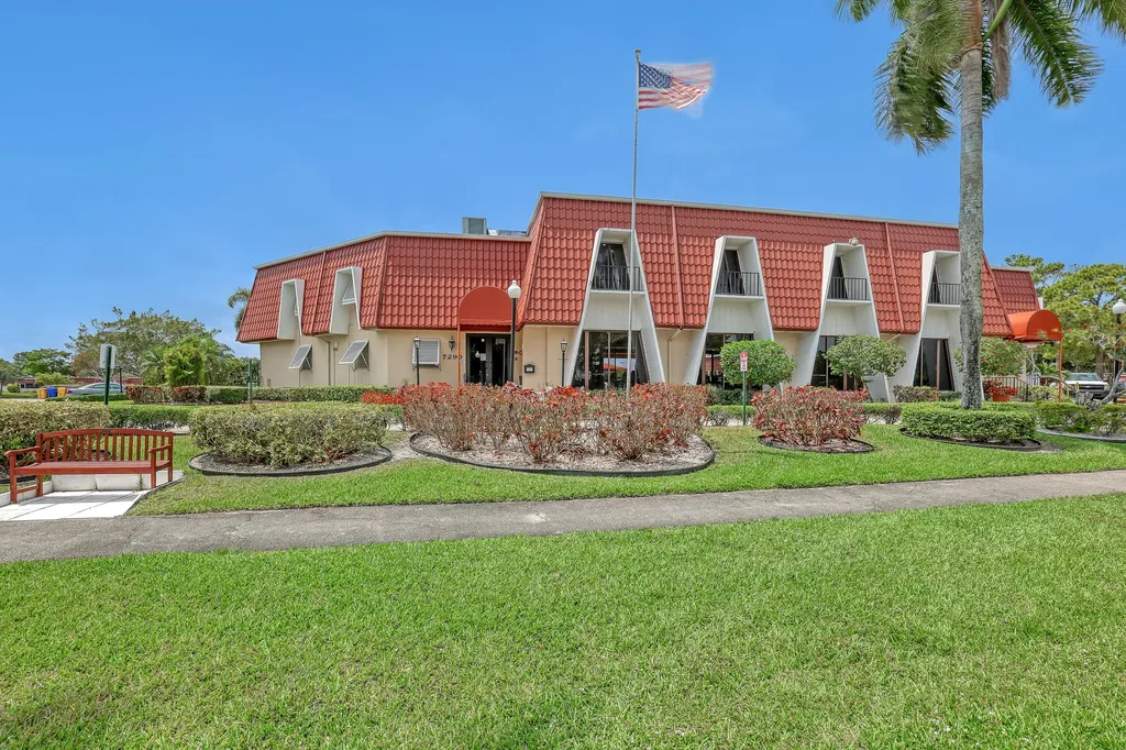 553 Covered Bridge Boulevard Lake Worth FL 33467