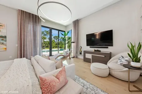 8533 N Native Dancer Road Palm Beach Gardens FL 33418