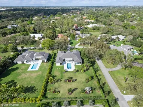 8533 N Native Dancer Road Palm Beach Gardens FL 33418