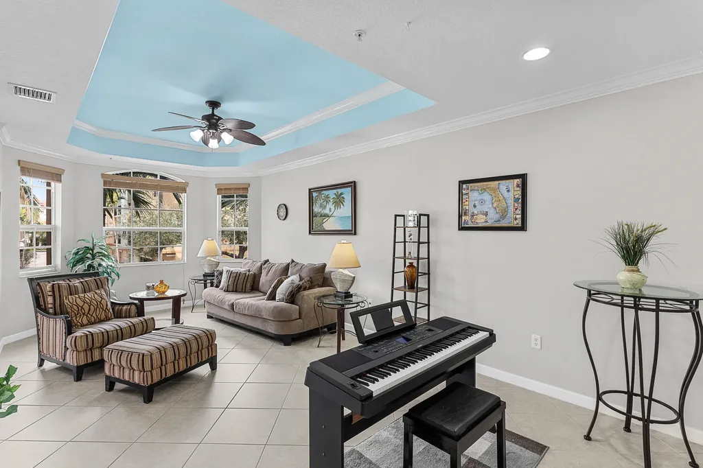 2455 San Pietro Circle Palm Beach Gardens FL 33410