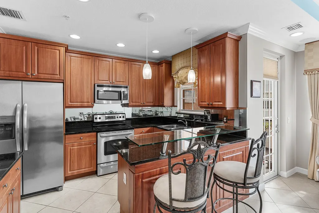2455 San Pietro Circle Palm Beach Gardens FL 33410