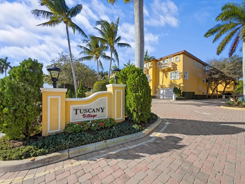 230 NE 69th Circle Boca Raton FL 33487