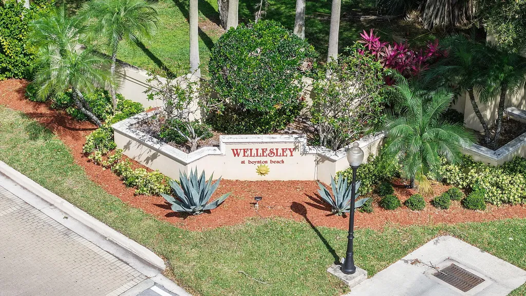 5704 Wheatley Court Boynton Beach FL 33436