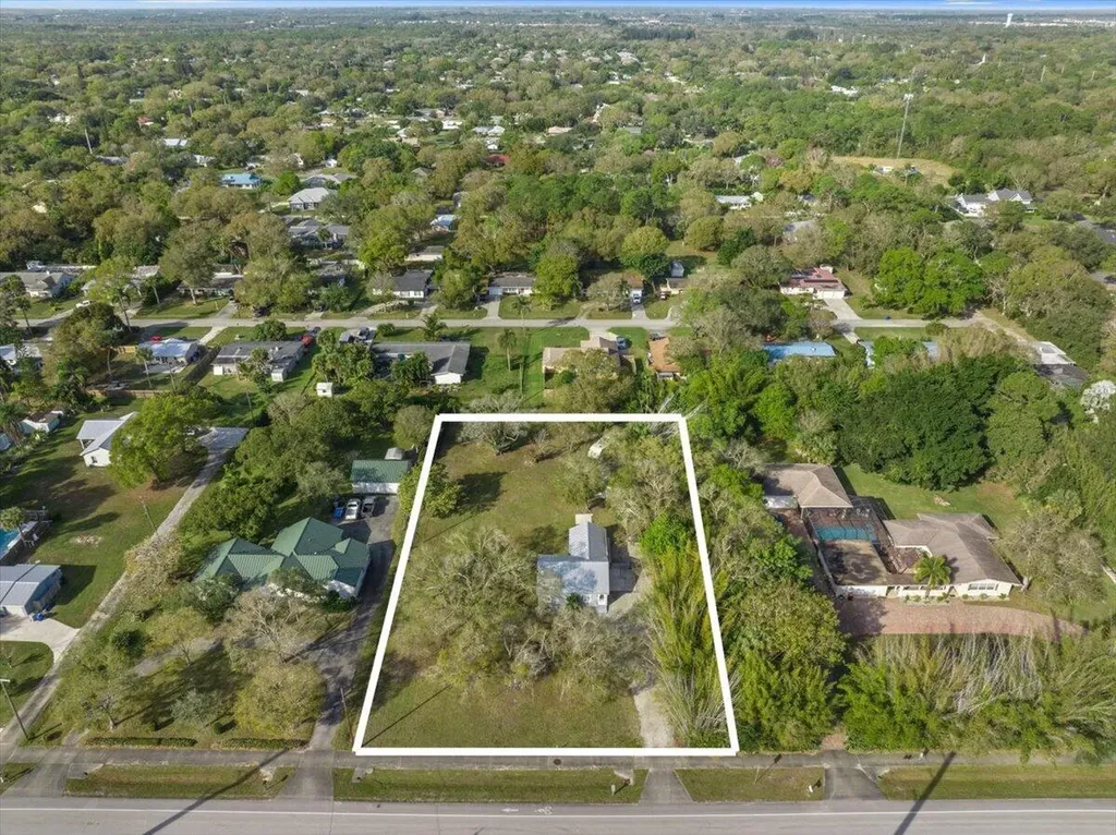 925 27th Avenue Vero Beach FL 32960