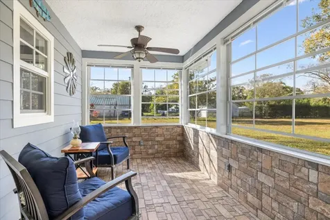 925 27th Avenue Vero Beach FL 32960