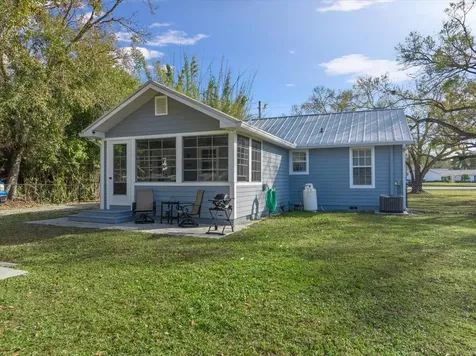 925 27th Avenue Vero Beach FL 32960