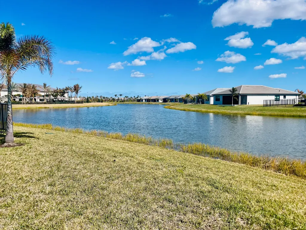 12461 SW Water Dance Way Port St Lucie FL 34987