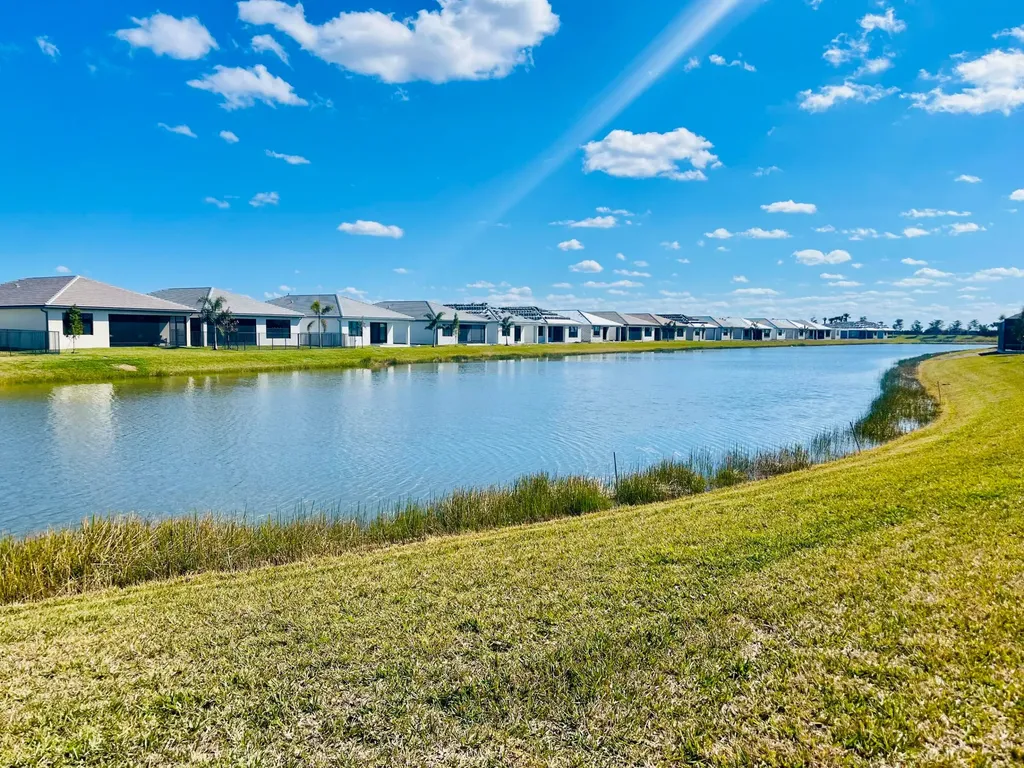 12461 SW Water Dance Way Port St Lucie FL 34987