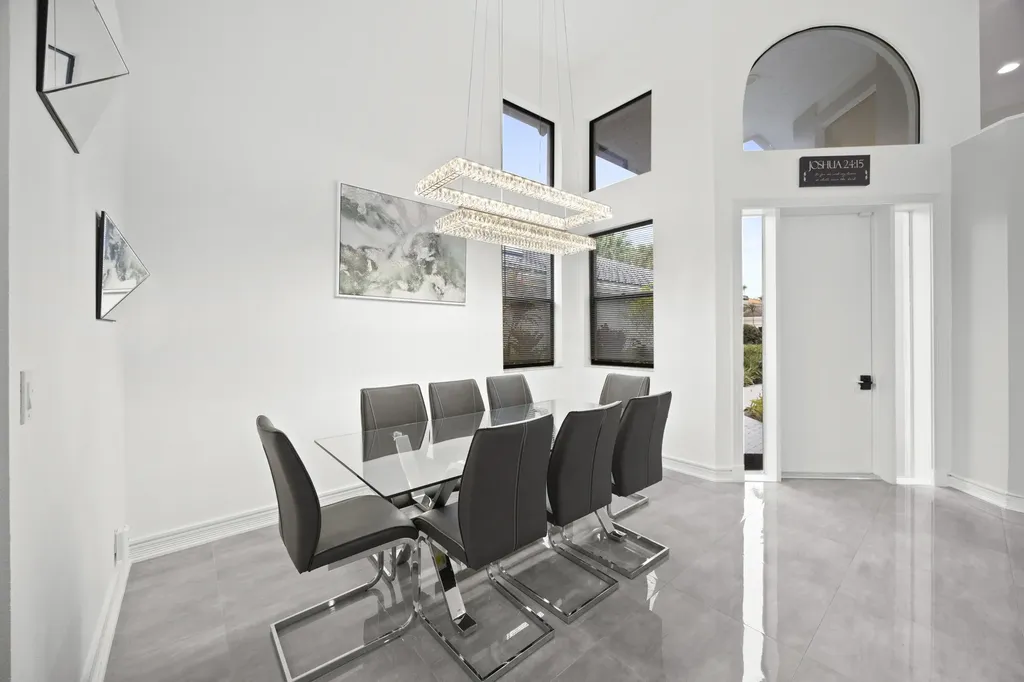 10106 Spyglass Way Boca Raton FL 33498