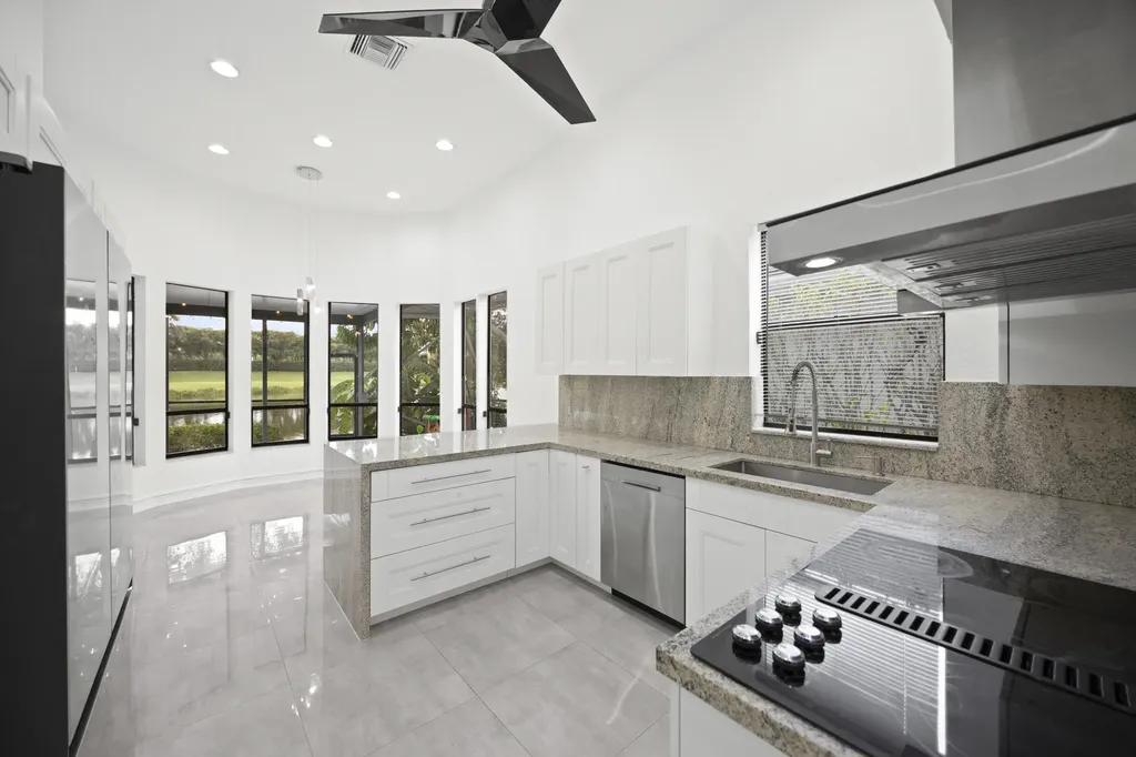10106 Spyglass Way Boca Raton FL 33498