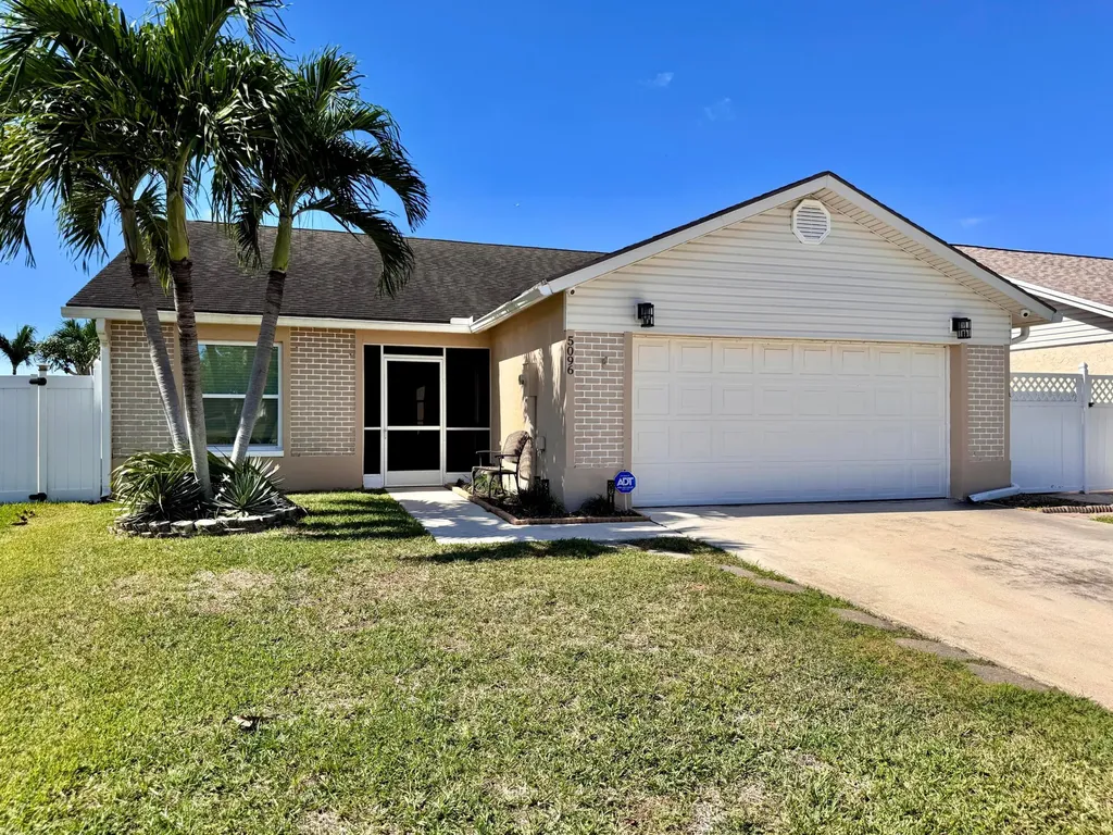 5096 Arbor Glen Circle Lake Worth FL 33463