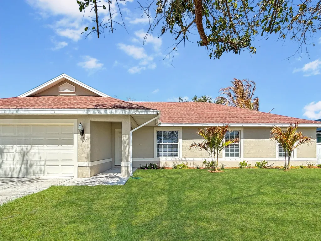 117 SW Glenwood Drive Port St Lucie FL 34984