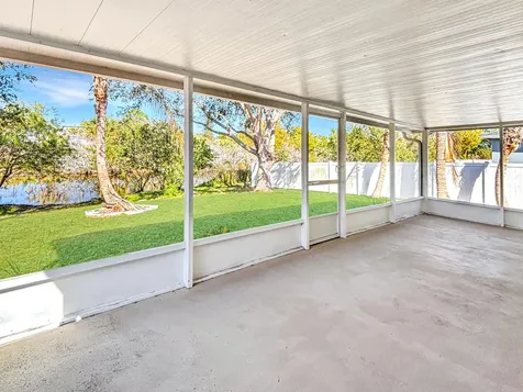 117 SW Glenwood Drive Port St Lucie FL 34984