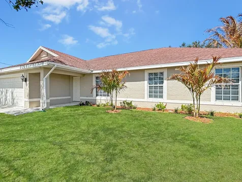 117 SW Glenwood Drive Port St Lucie FL 34984
