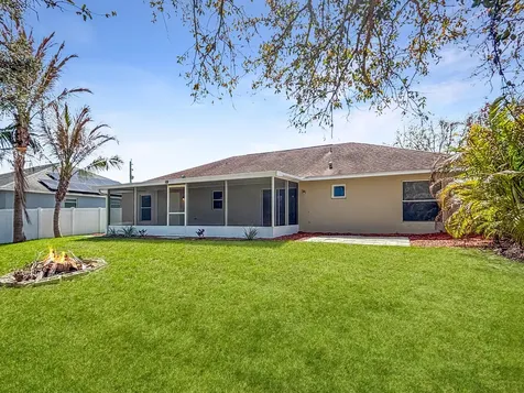 117 SW Glenwood Drive Port St Lucie FL 34984