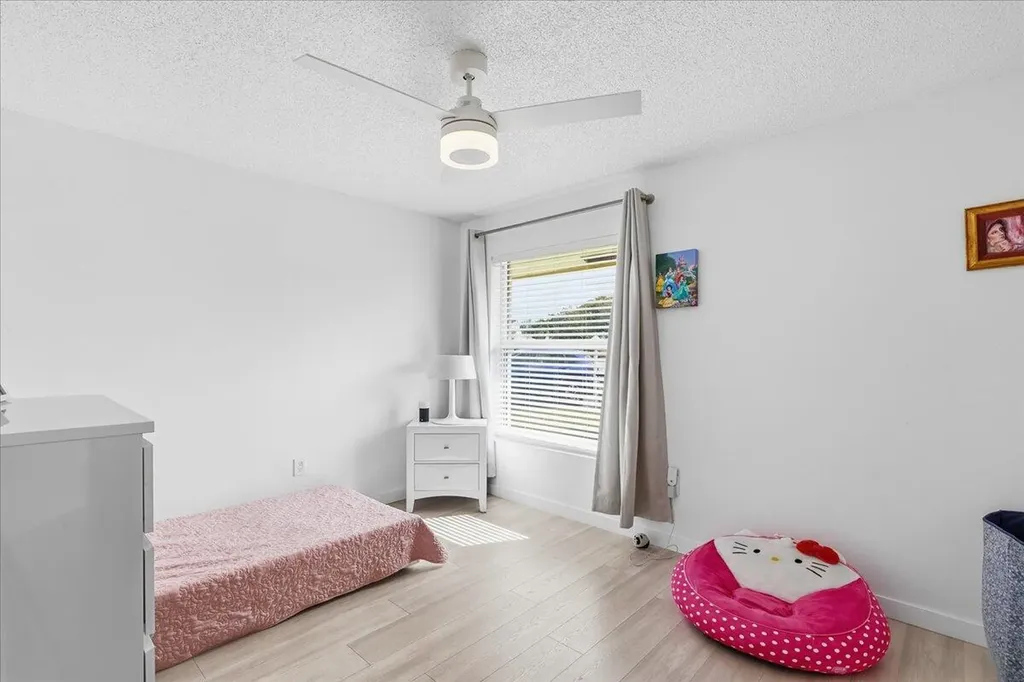 901 SW 111th Way Davie FL 33324