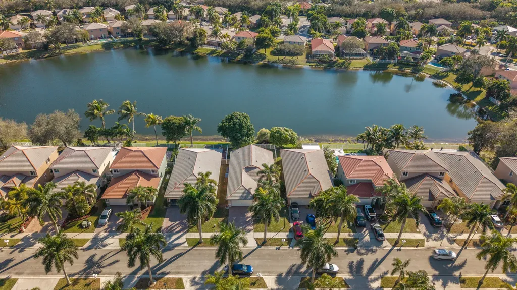 3800 Woodfield Drive Coconut Creek FL 33073