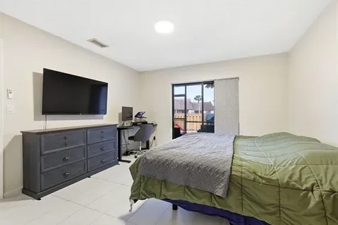 1060 Parkside Green Drive Greenacres FL 33415