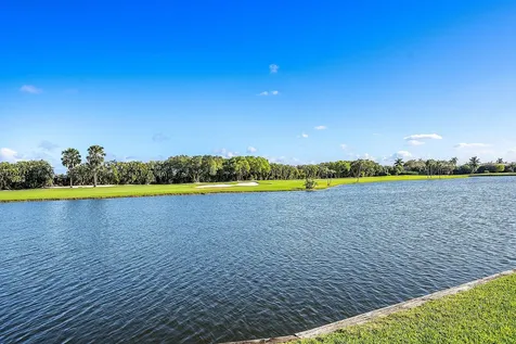 322 Cedar Key Circle Atlantis FL 33462