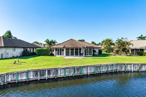 322 Cedar Key Circle Atlantis FL 33462