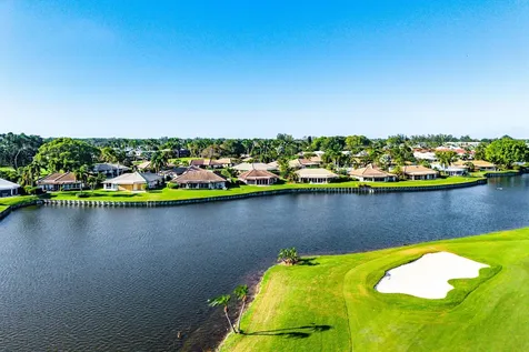 322 Cedar Key Circle Atlantis FL 33462