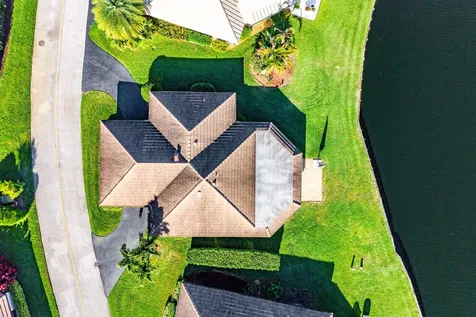 322 Cedar Key Circle Atlantis FL 33462