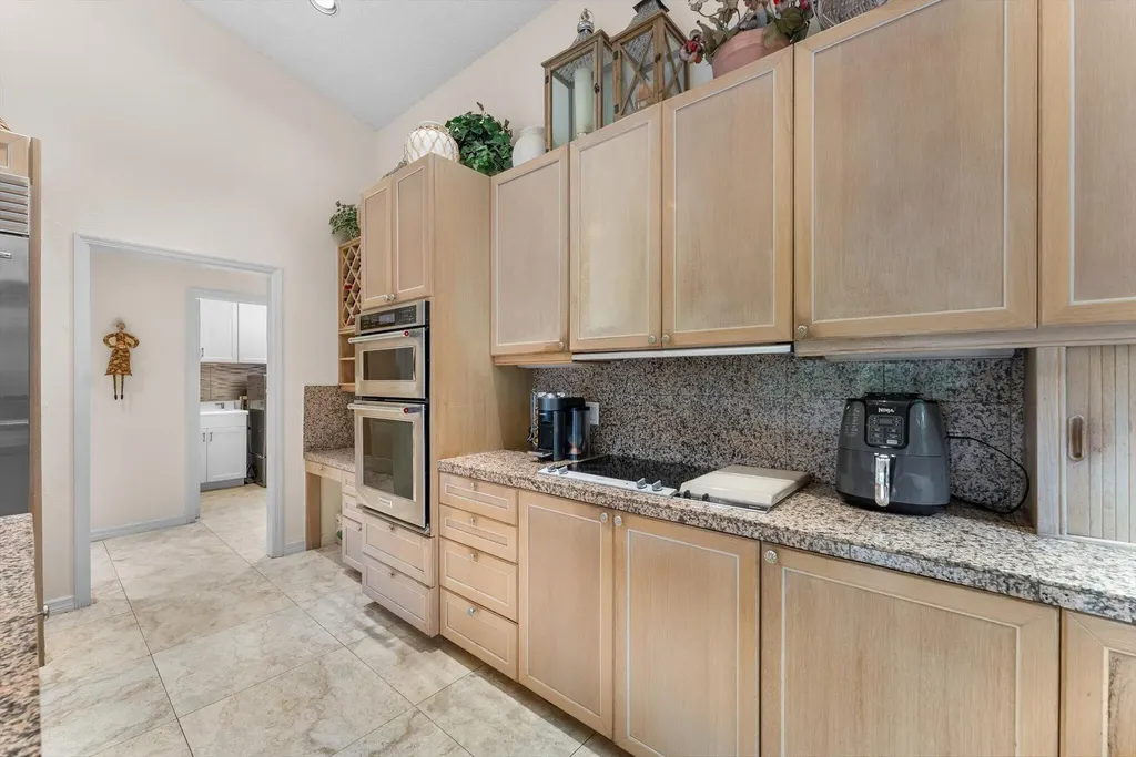 7276 Sidonia Court Boca Raton FL 33433