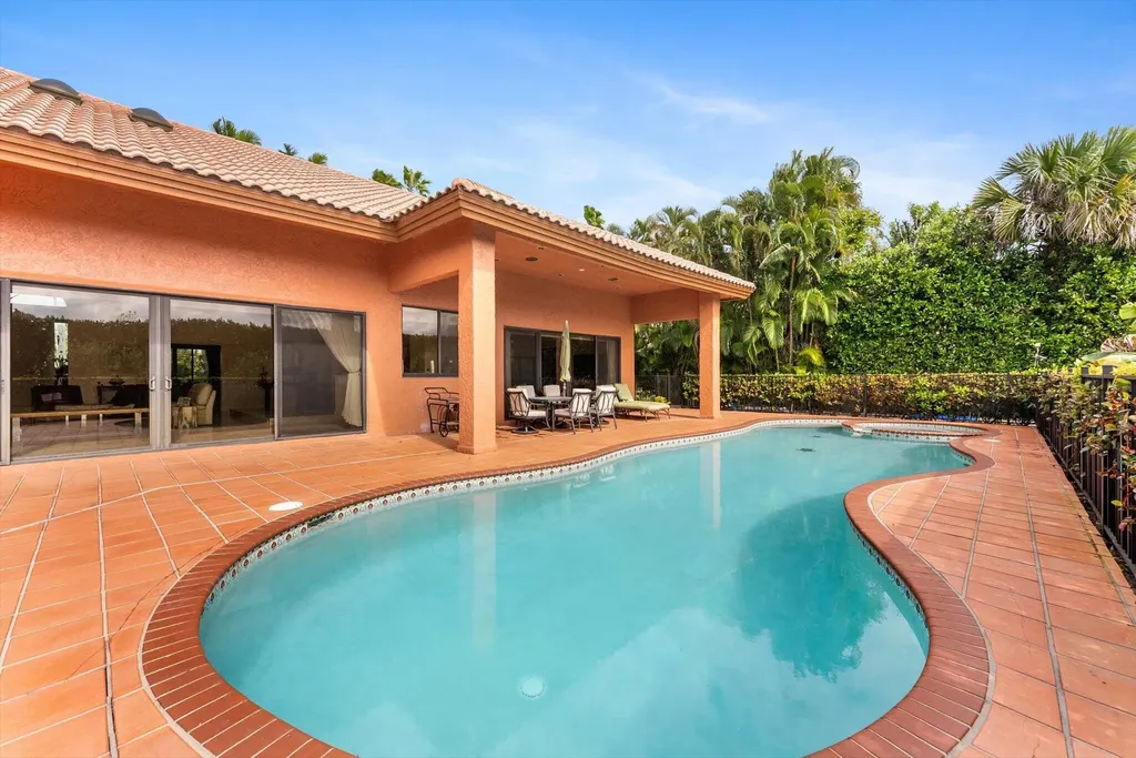 7276 Sidonia Court Boca Raton FL 33433