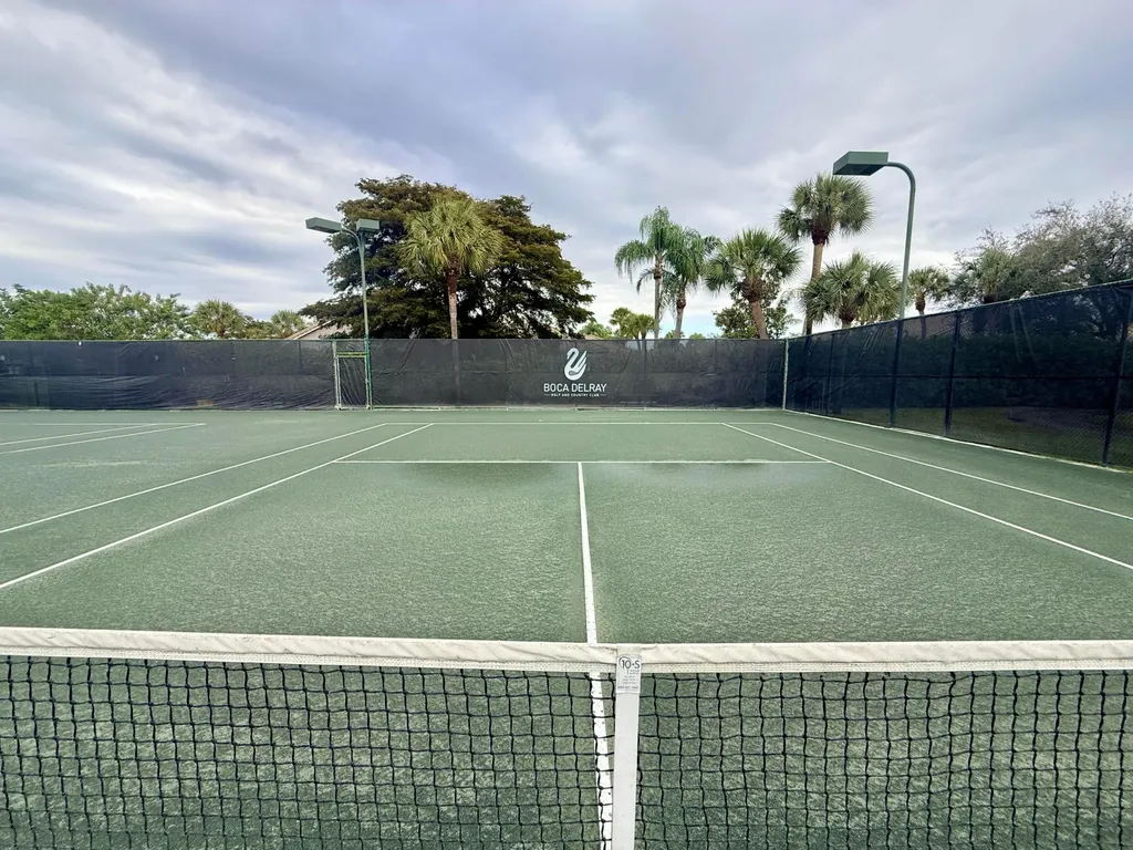 5021 Oak Hill Lane Delray Beach FL 33484
