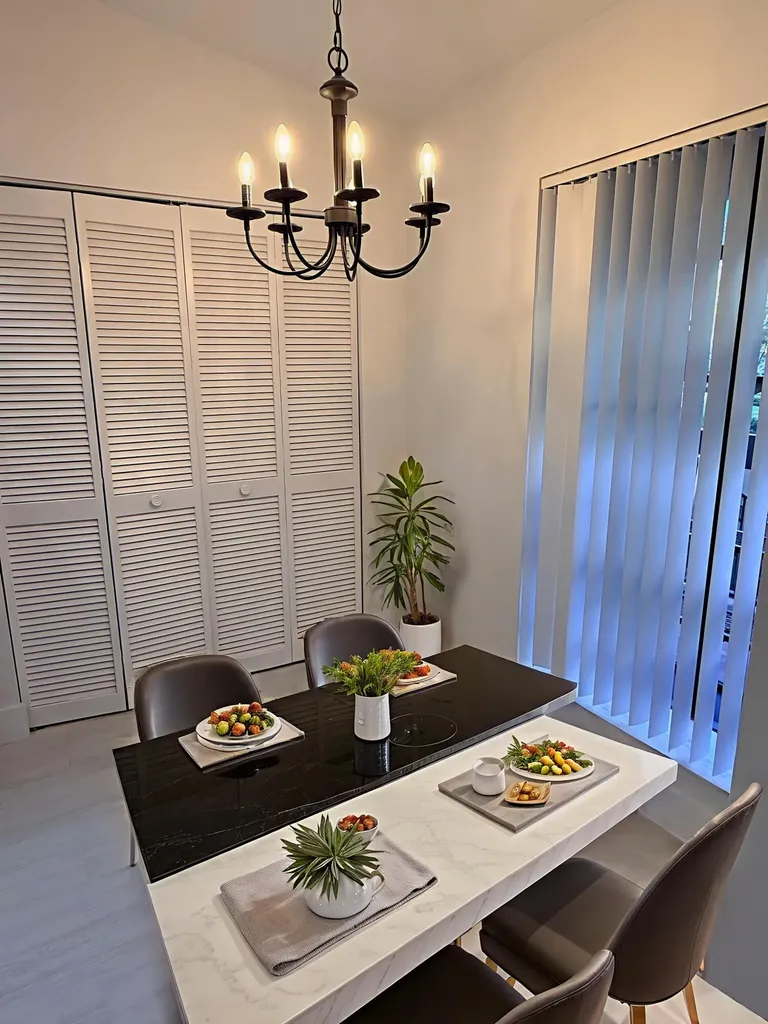 5021 Oak Hill Lane Delray Beach FL 33484