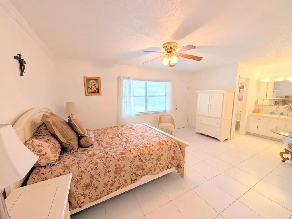 160 High Point Terrace E Delray Beach FL 33445