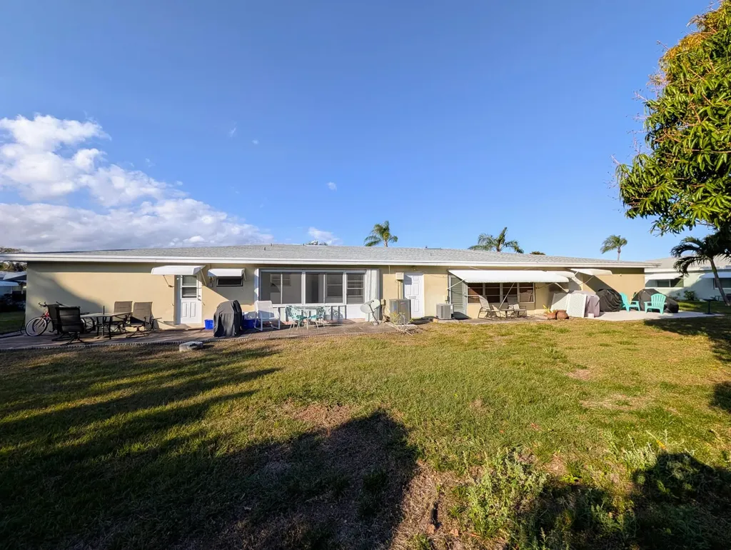 160 High Point Terrace E Delray Beach FL 33445