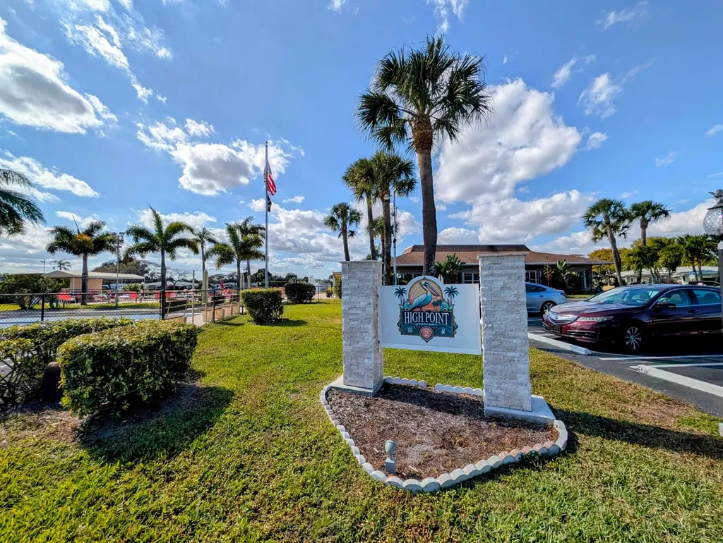 160 High Point Terrace E Delray Beach FL 33445